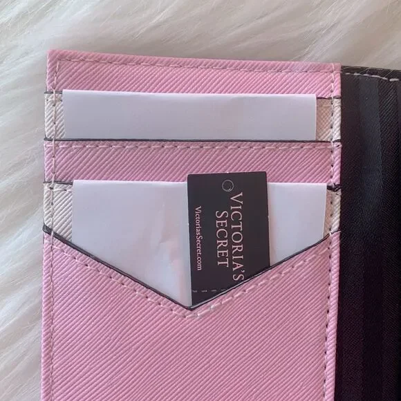 Victoria’s Secret Passport Holder & Luggage Tag - Picture 7 of 12